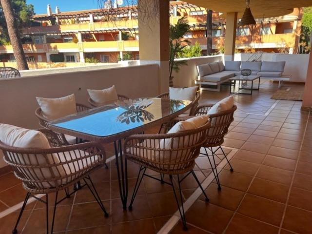 Appartamento Center 2 Beds Elviria Marbella
